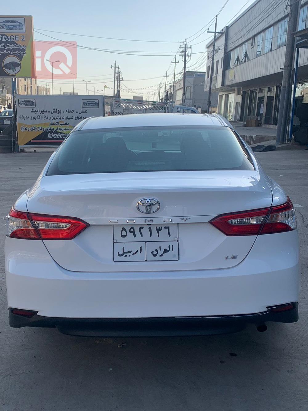 تۆیۆتا کامری